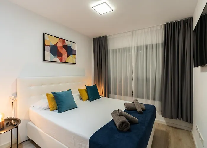 One80 Residences New Modern With Amazing Sea View To Gibraltar & Africa